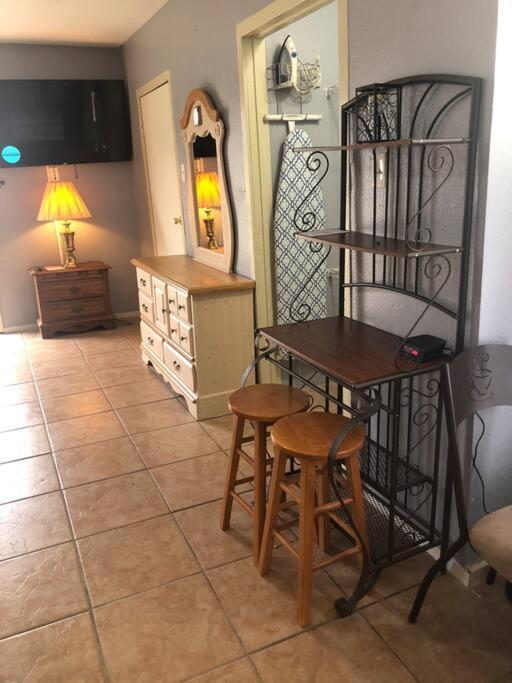 Apartment A Smaller Piece Of Heaven, Near By Lackland Afb *