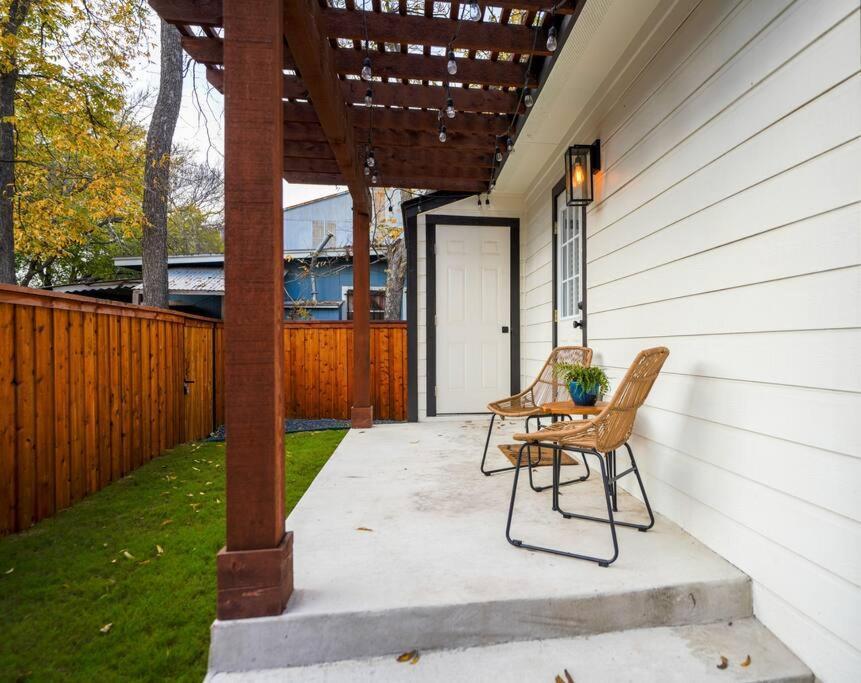 Casa Fiesta-2bed/2bath 1100 Sq Ft Urban Stunner *