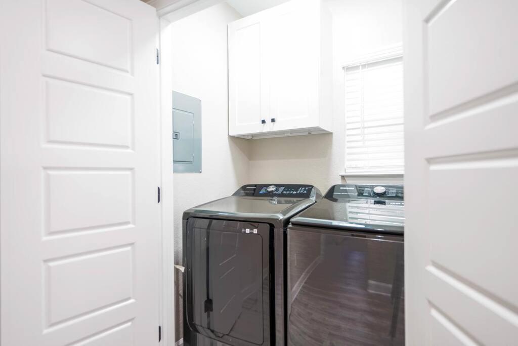 Villa Casa Fiesta-2bed/2bath 1100 Sq Ft Urban Stunner