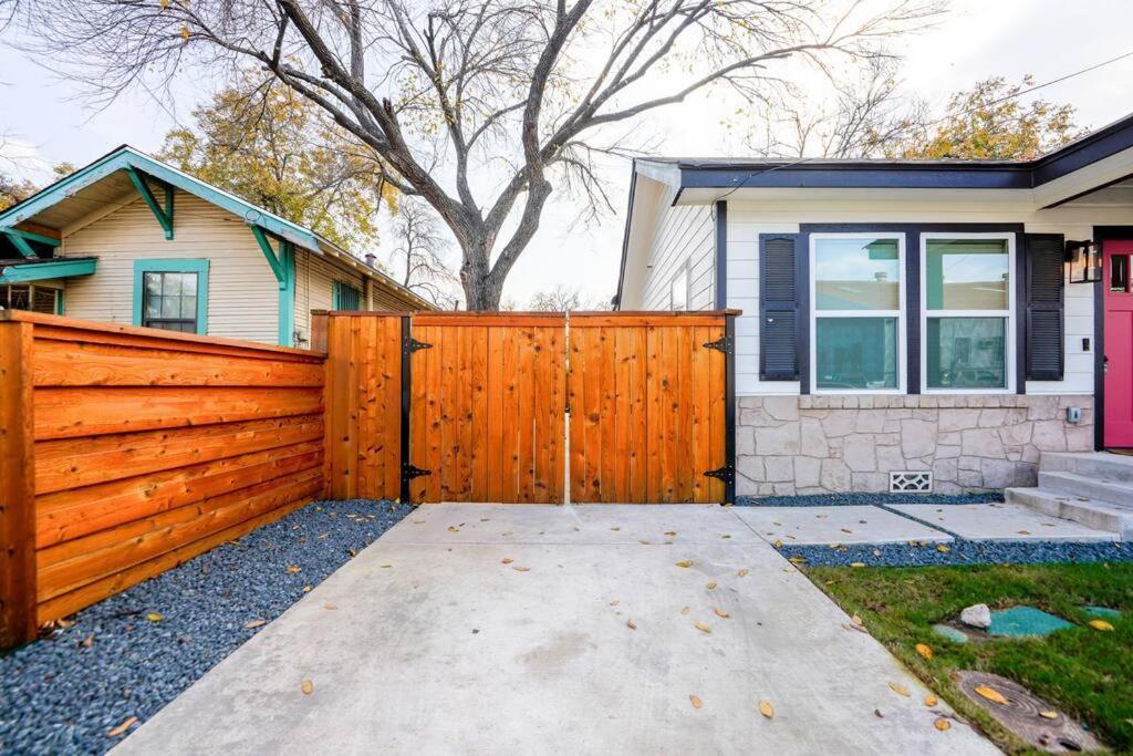 Villa Casa Fiesta-2bed/2bath 1100 Sq Ft Urban Stunner San Antonio
