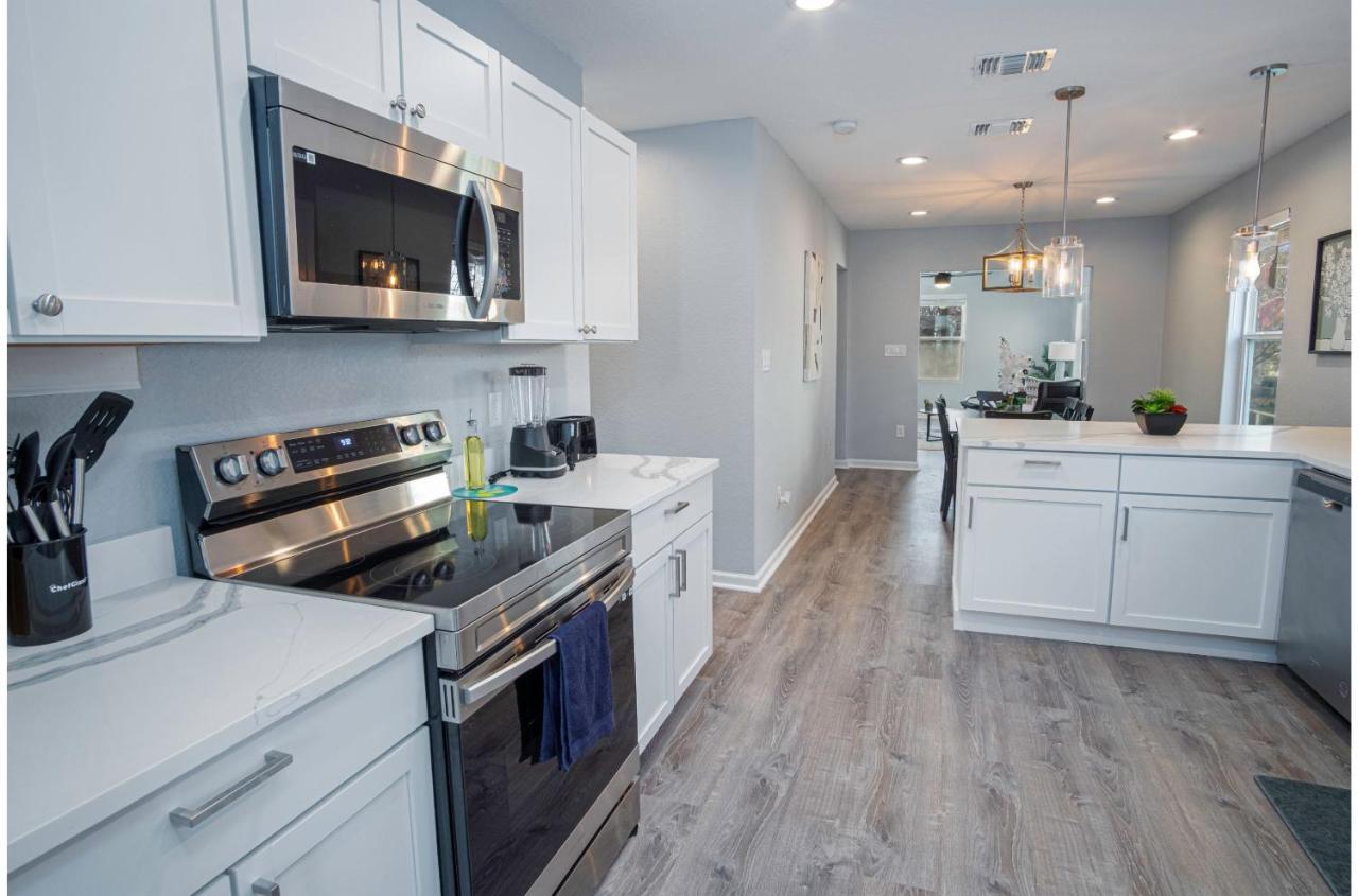 Holiday home Adorable 4br 2ba Close To Riverwalk And Downtown San Antonio