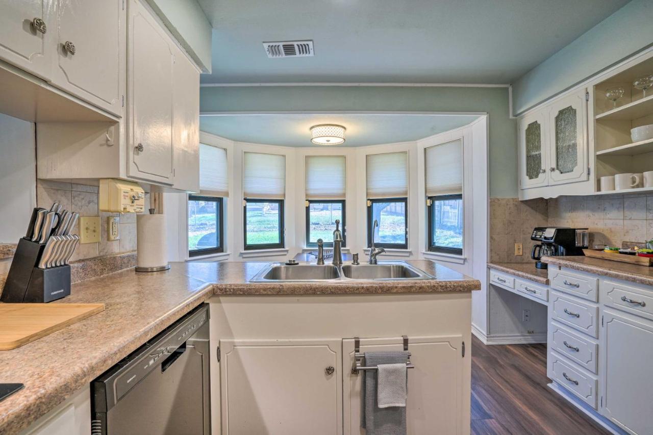 Holiday home Lovely About 13 Mi To Downtown! *