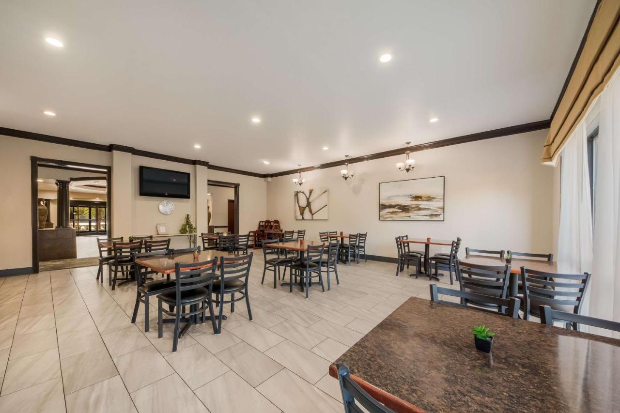 Surestay By Western Near Seaworld