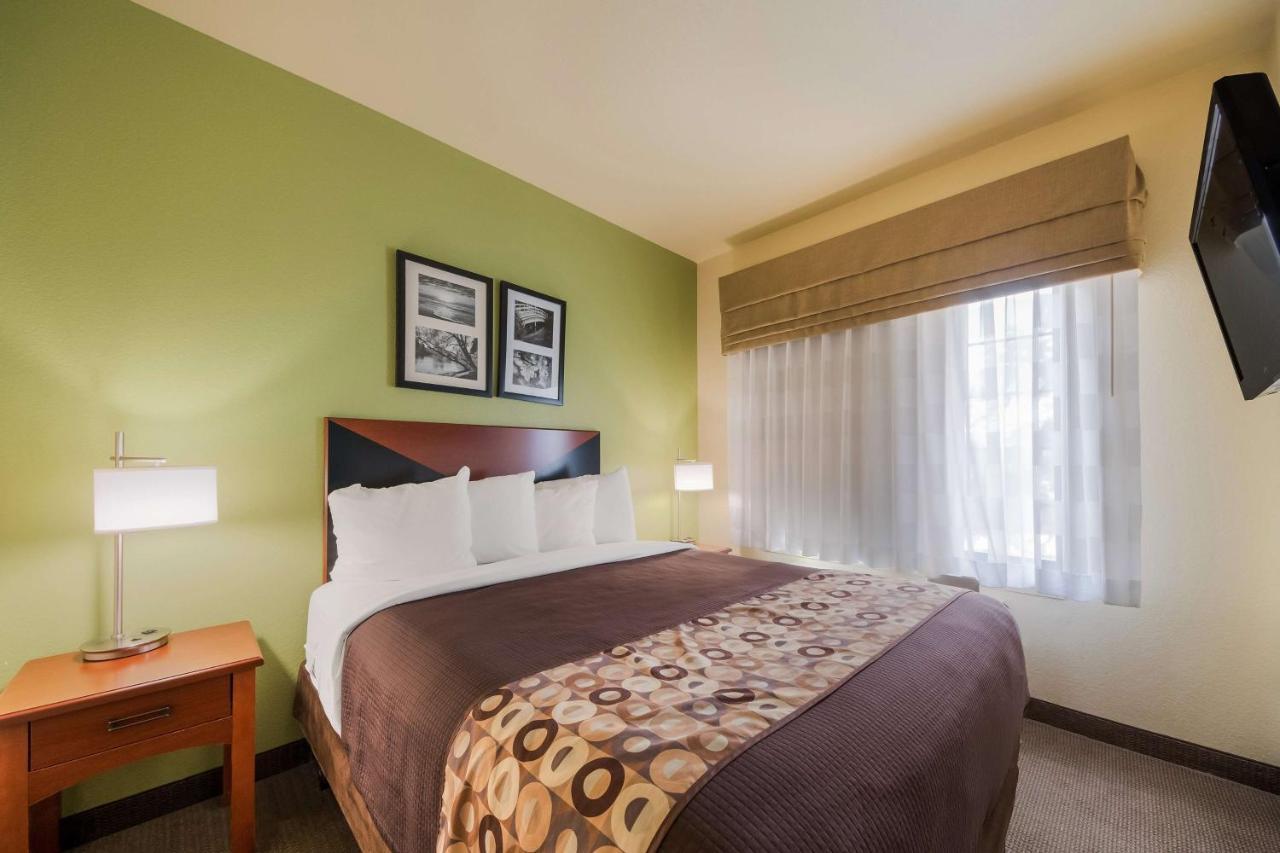 Surestay By Western Near Seaworld Hotel San Antonio
