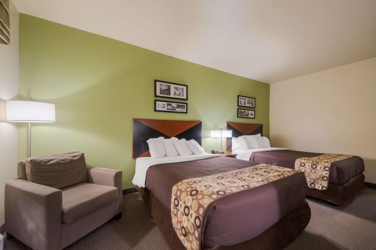 Surestay By Western Near Seaworld 3*