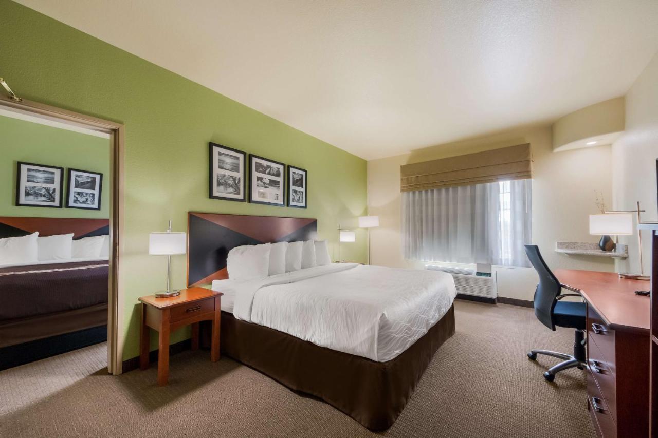 Surestay By Western Near Seaworld