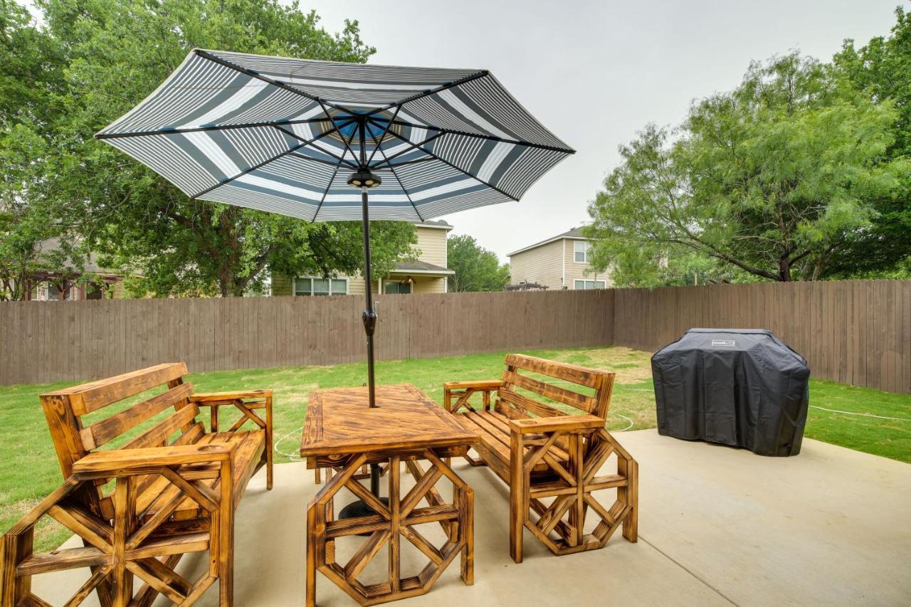 Vacation With Patio Near Seaworld San Antonio