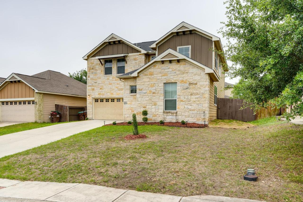 Vacation With Patio Near Seaworld San Antonio