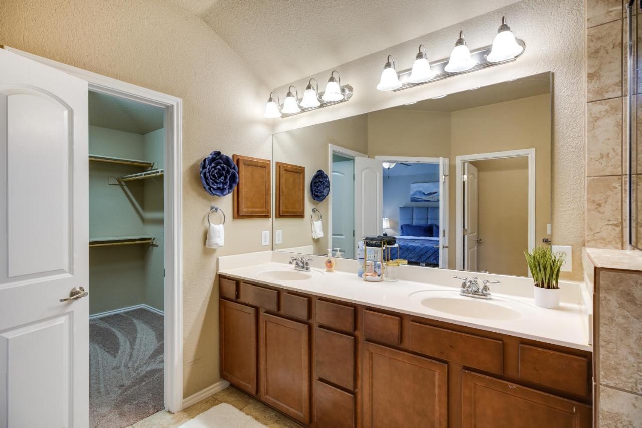 Vacation With Patio Near Seaworld Holiday home San Antonio