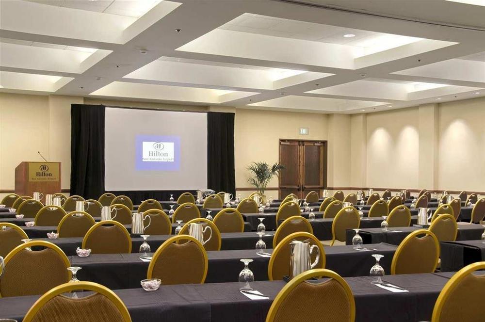 Doubletree By Hilton Airport 3*