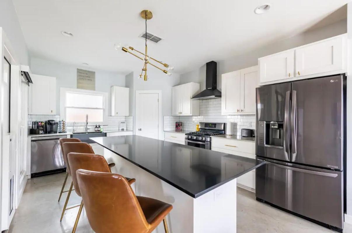 Holiday home Downtown Modern Farmhouse-pool- Sleeps 12 San Antonio