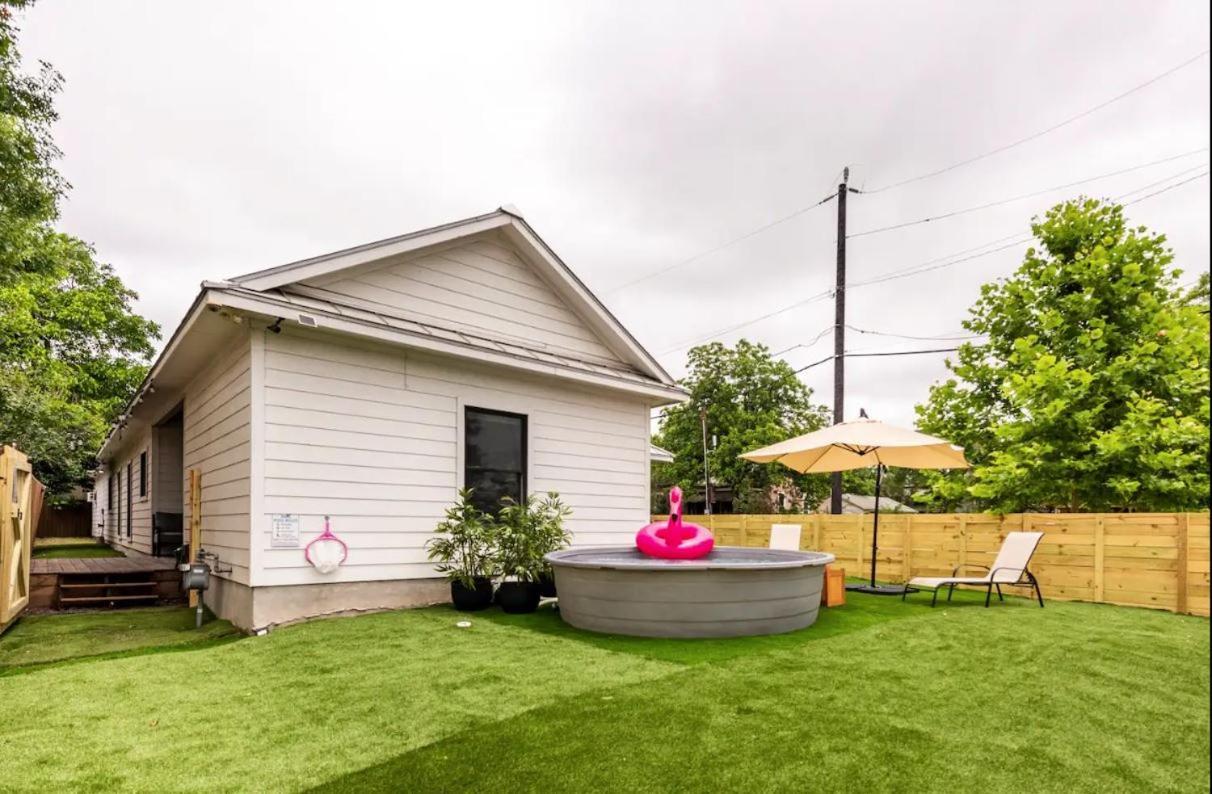 Downtown Modern Farmhouse-pool- Sleeps 12 * San Antonio