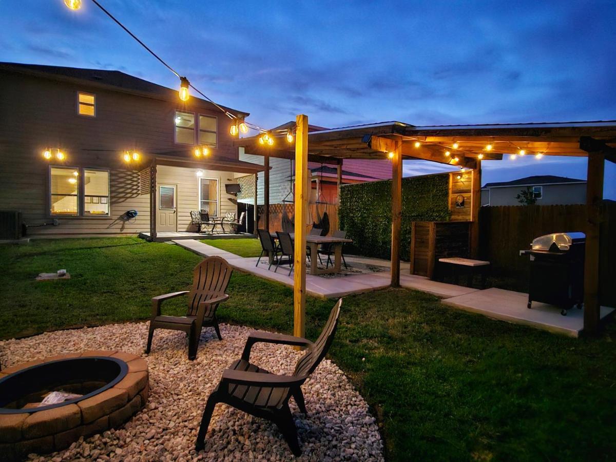 Bohemian W Fire Pit/grill/game & More! Holiday home *