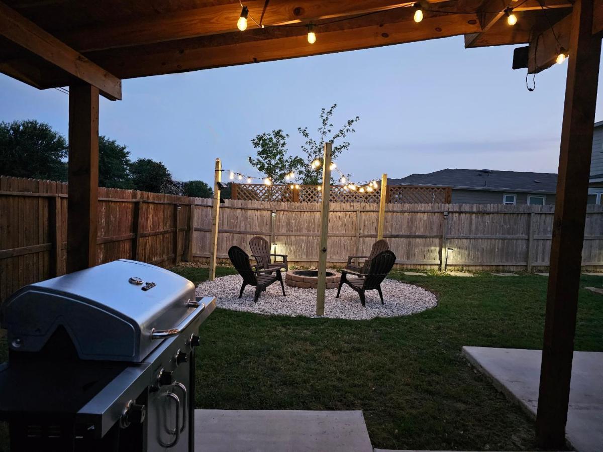 Bohemian W Fire Pit/grill/game & More! *
