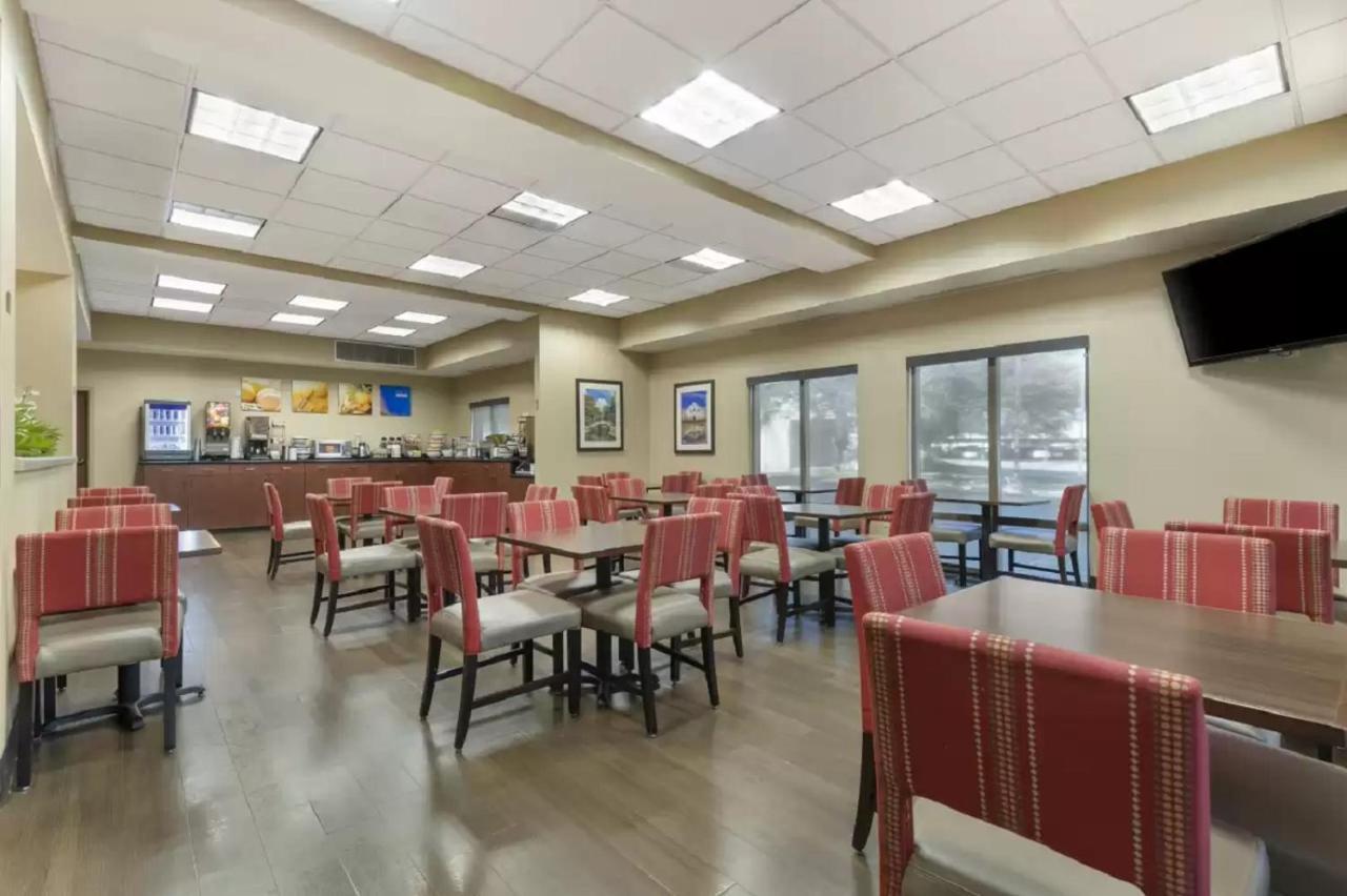 Spark By Hilton Airport San Antonio