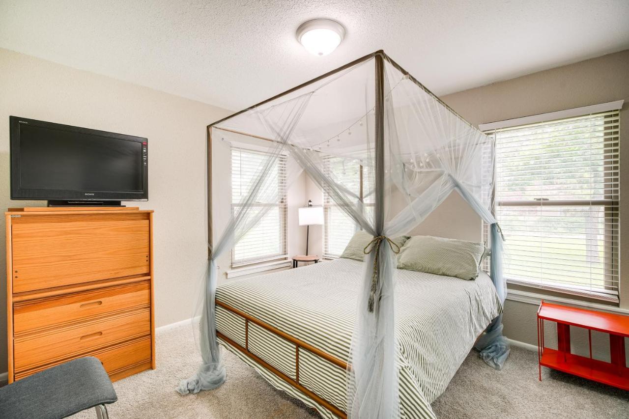 Pet-friendly With Spacious Yard! * San Antonio