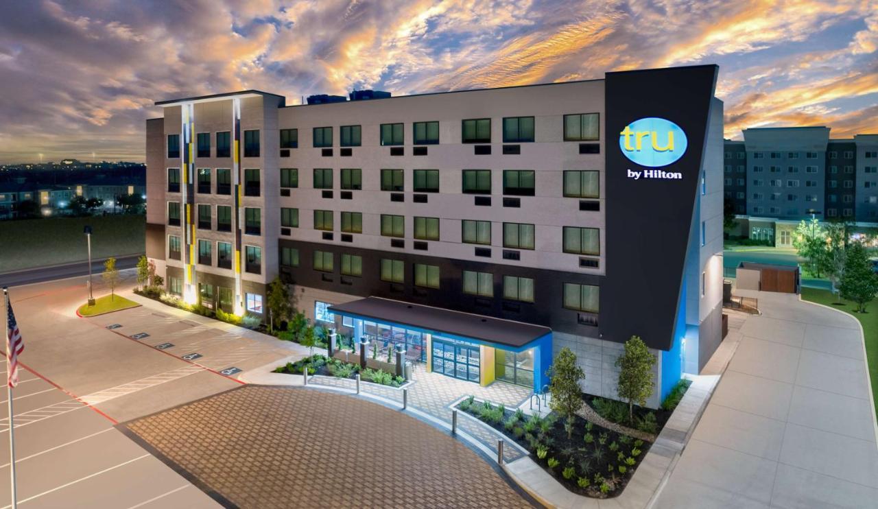 Hotel Tru By Hilton At The Rim, Tx