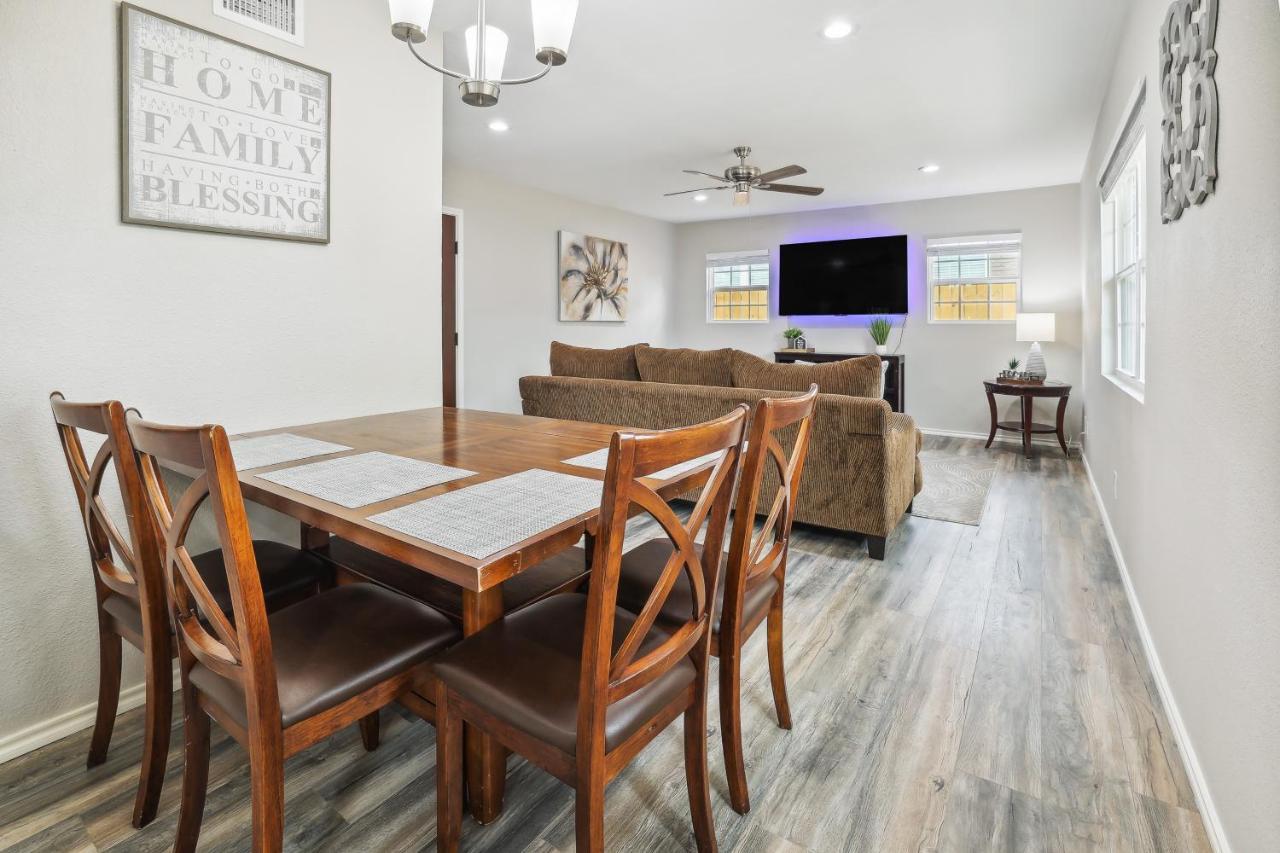 Spacious Retreat With Private Patio! San Antonio
