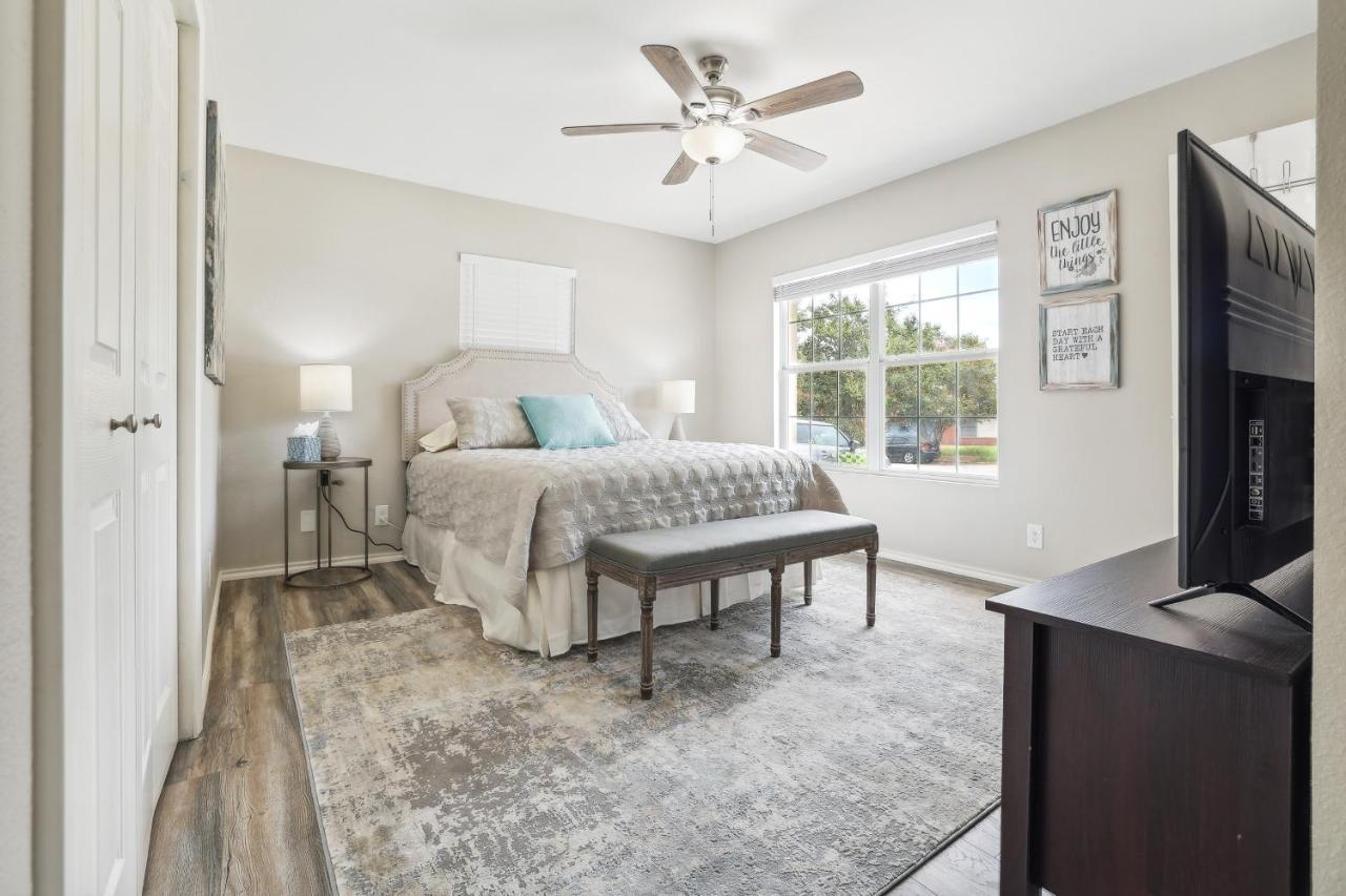Spacious Retreat With Private Patio! Holiday home