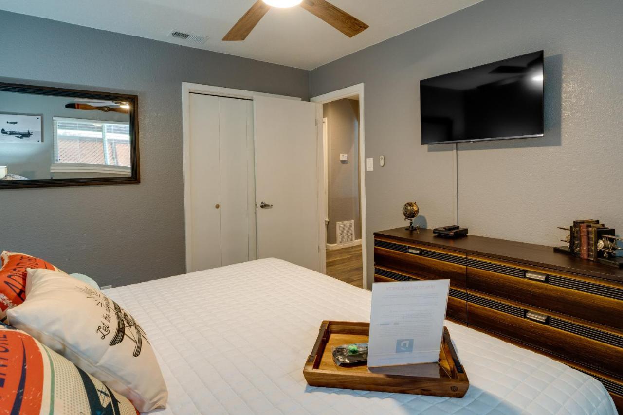 With Private Hot Tub Pet Friendly! San Antonio