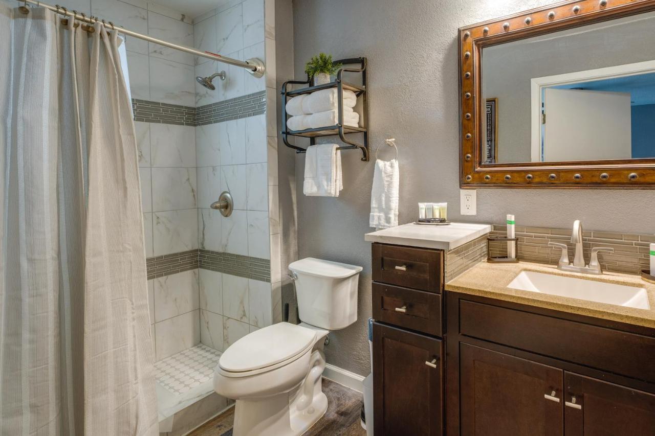Holiday home With Private Hot Tub Pet Friendly! *