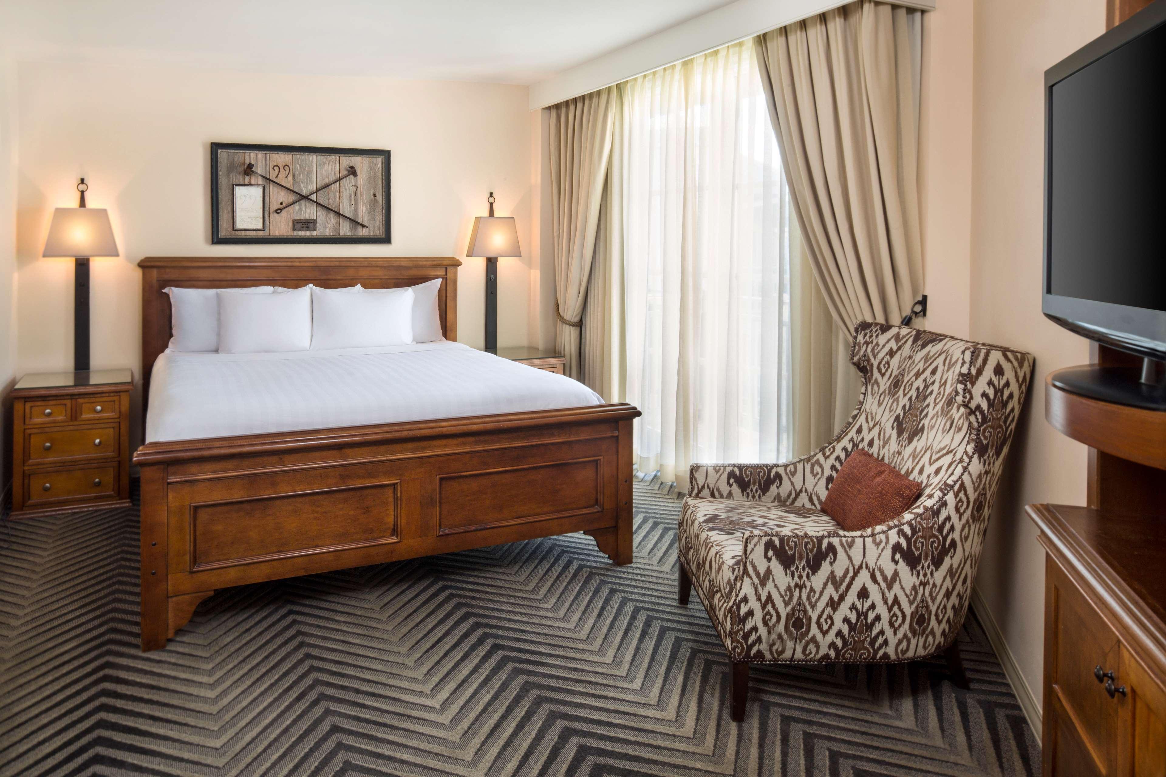 Hyatt Regency Hill Country & Hotel San Antonio