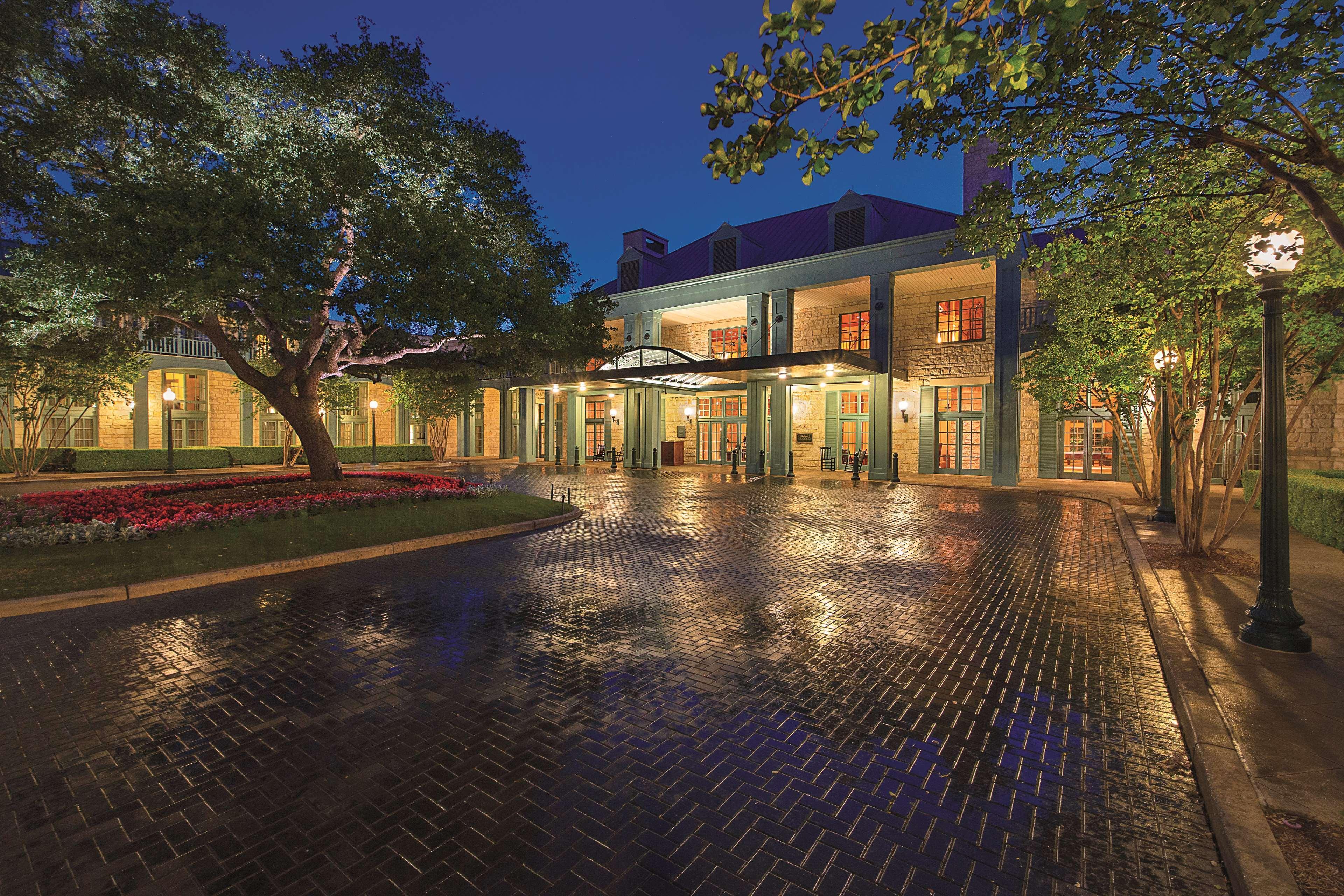 Hyatt Regency Hill Country & Hotel