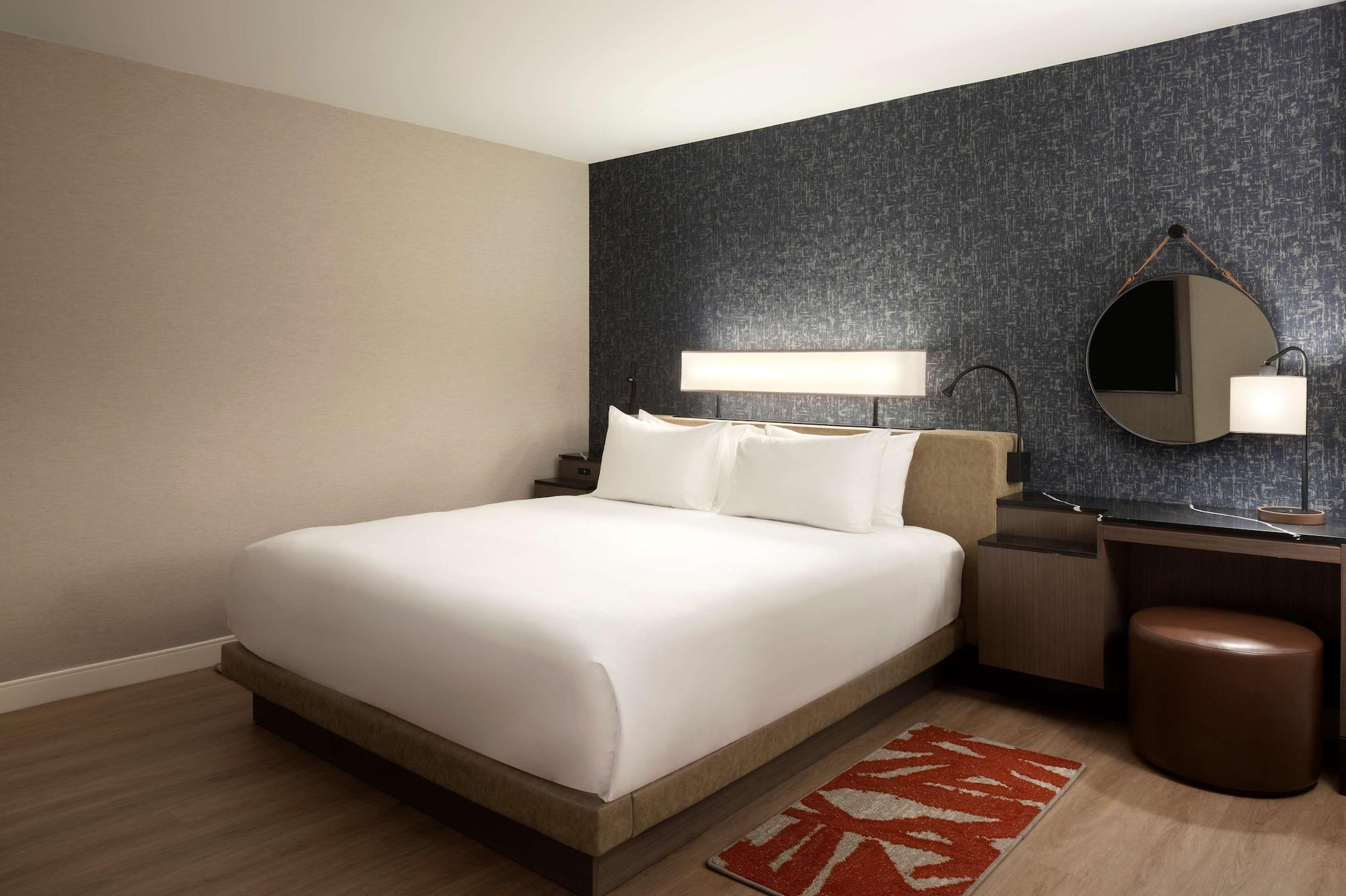 Hyatt Regency Riverwalk Hotel 4*