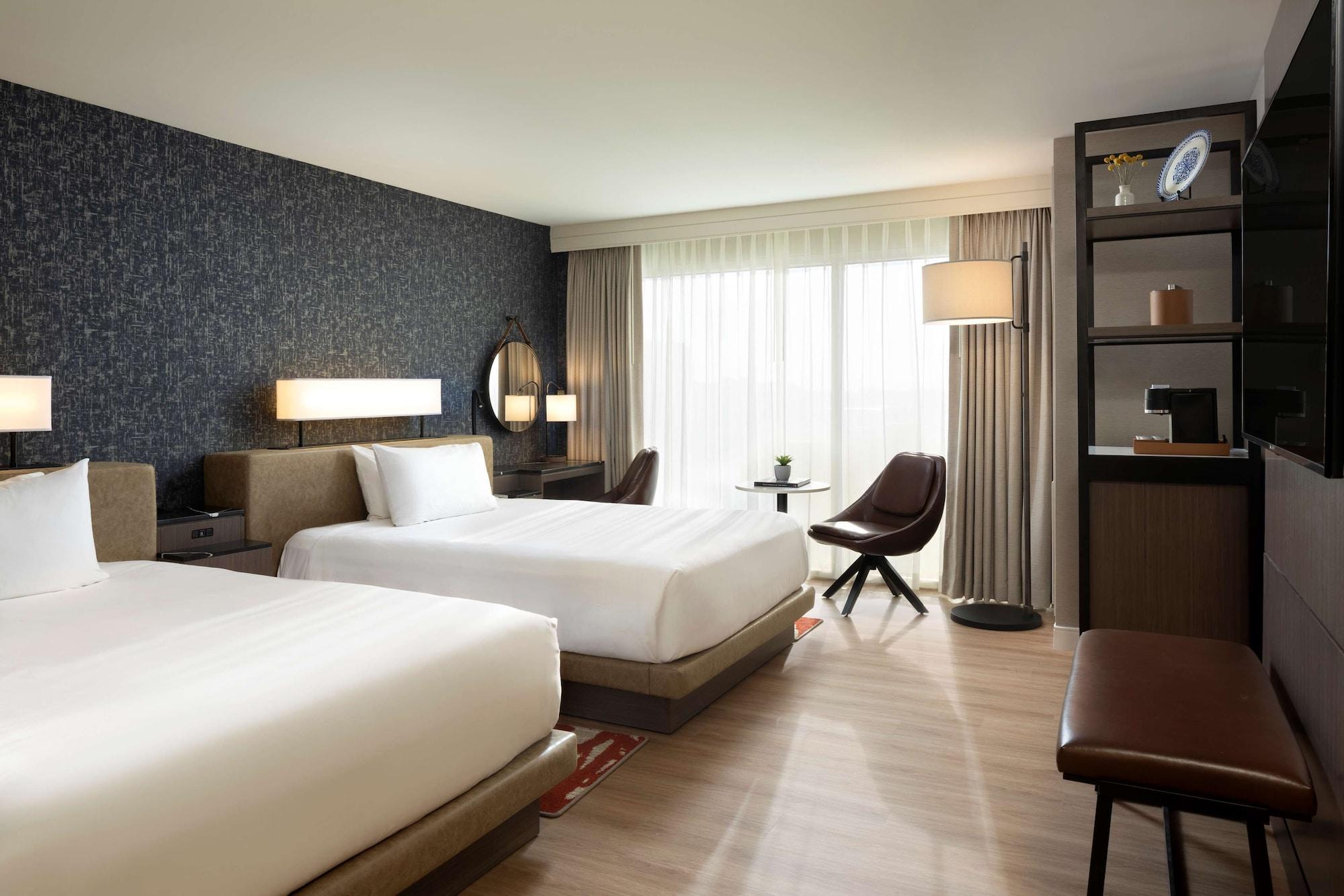 Hyatt Regency Riverwalk 4*