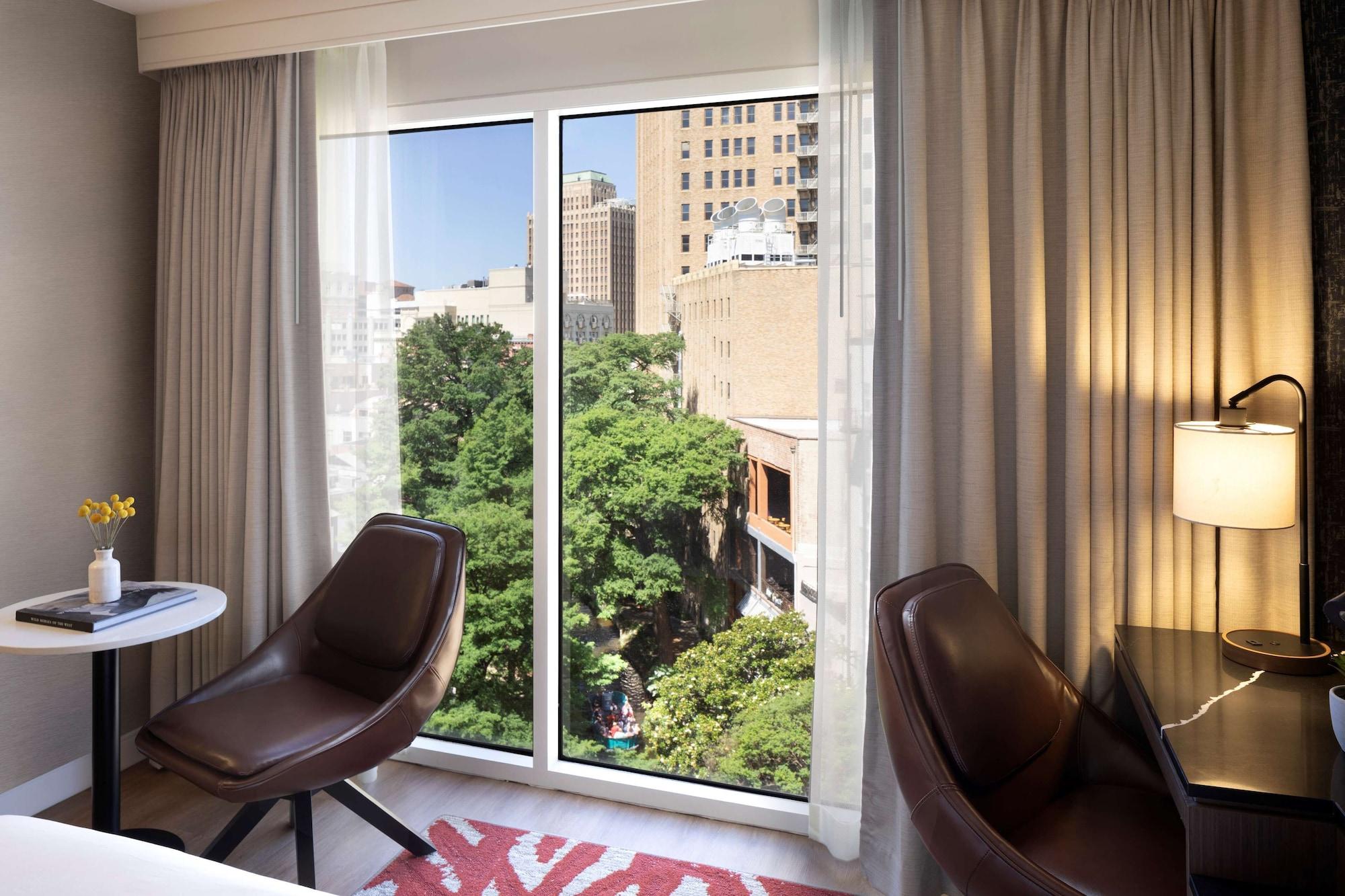 Hyatt Regency Riverwalk 4*