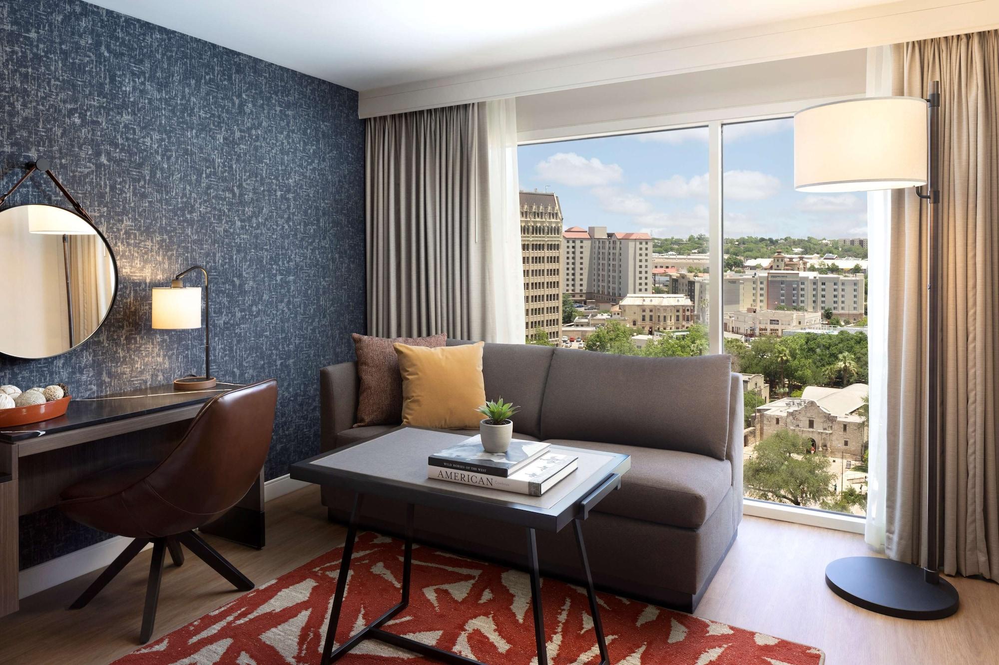 Hyatt Regency Riverwalk 4*