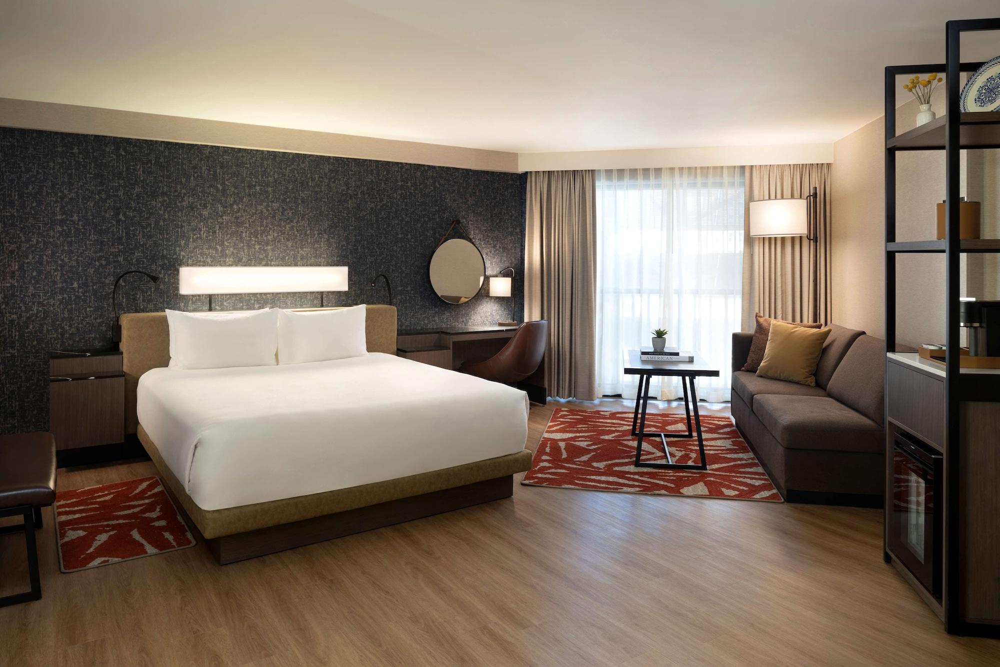Hyatt Regency Riverwalk Hotel