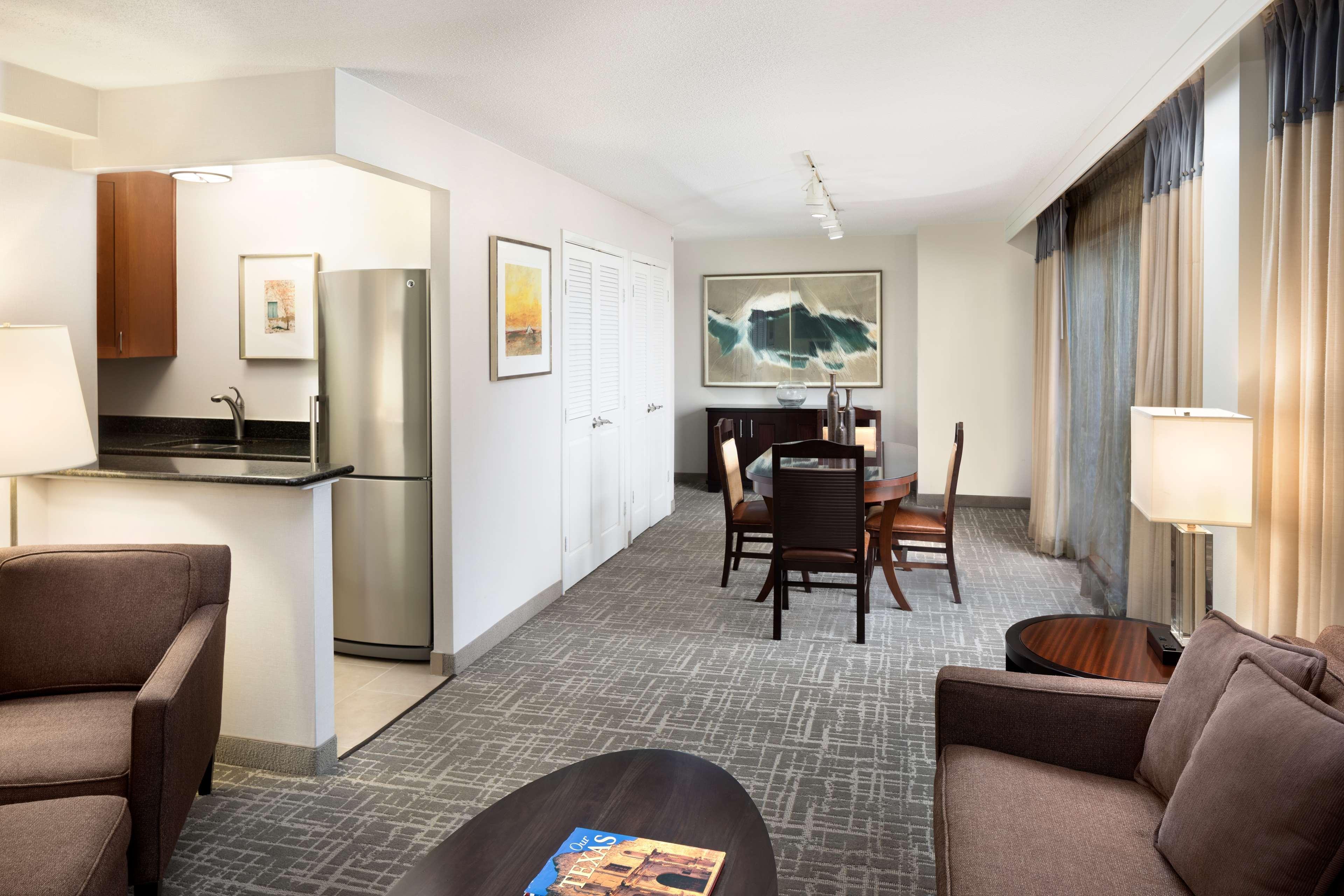 Hyatt Regency Riverwalk San Antonio