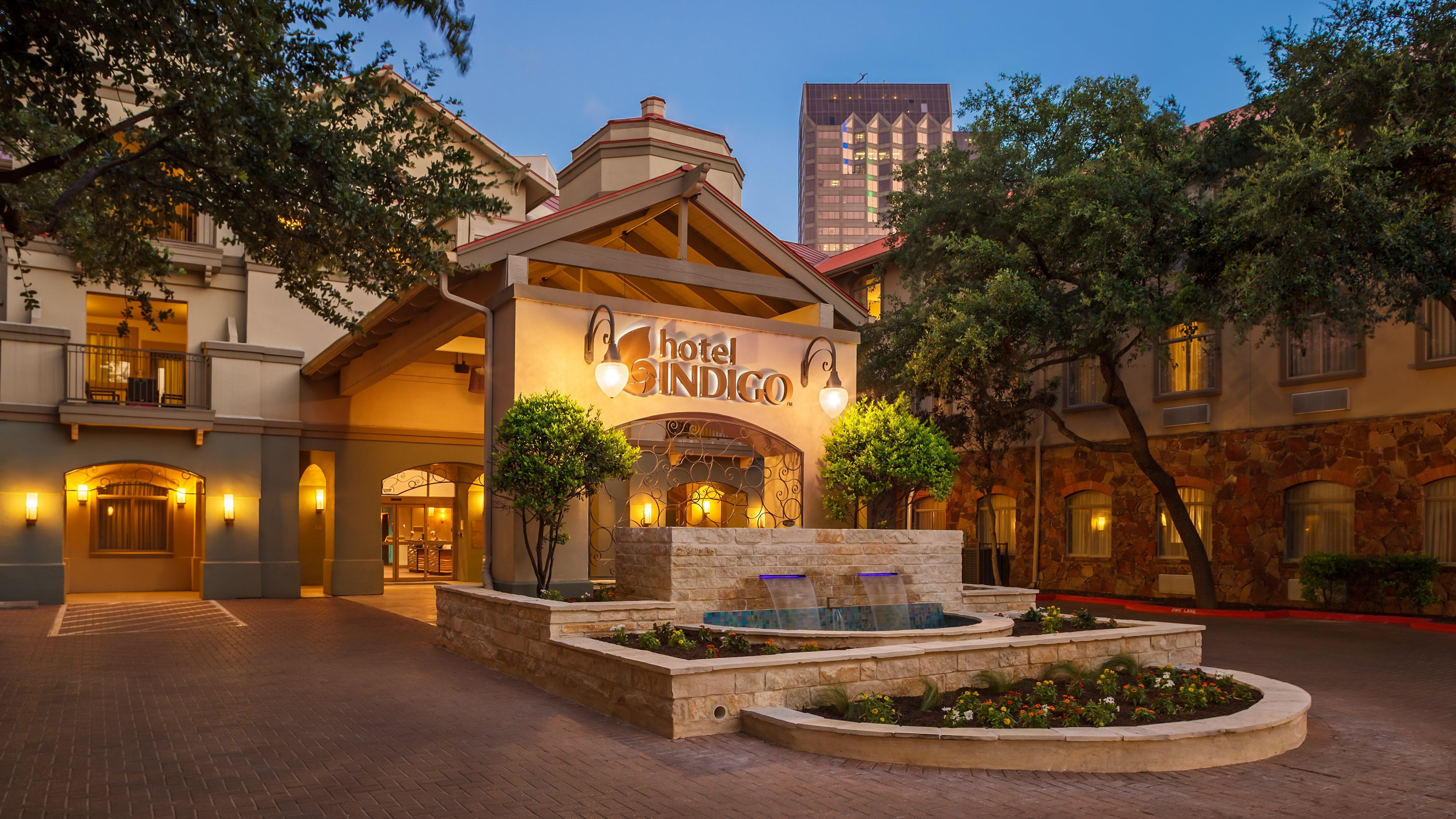 Hotel Indigo Riverwalk By Ihg