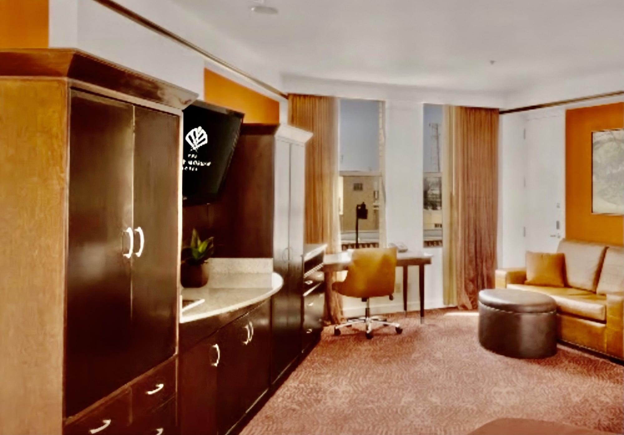 Hotel The Emily Morgan - A Doubletree By Hilton