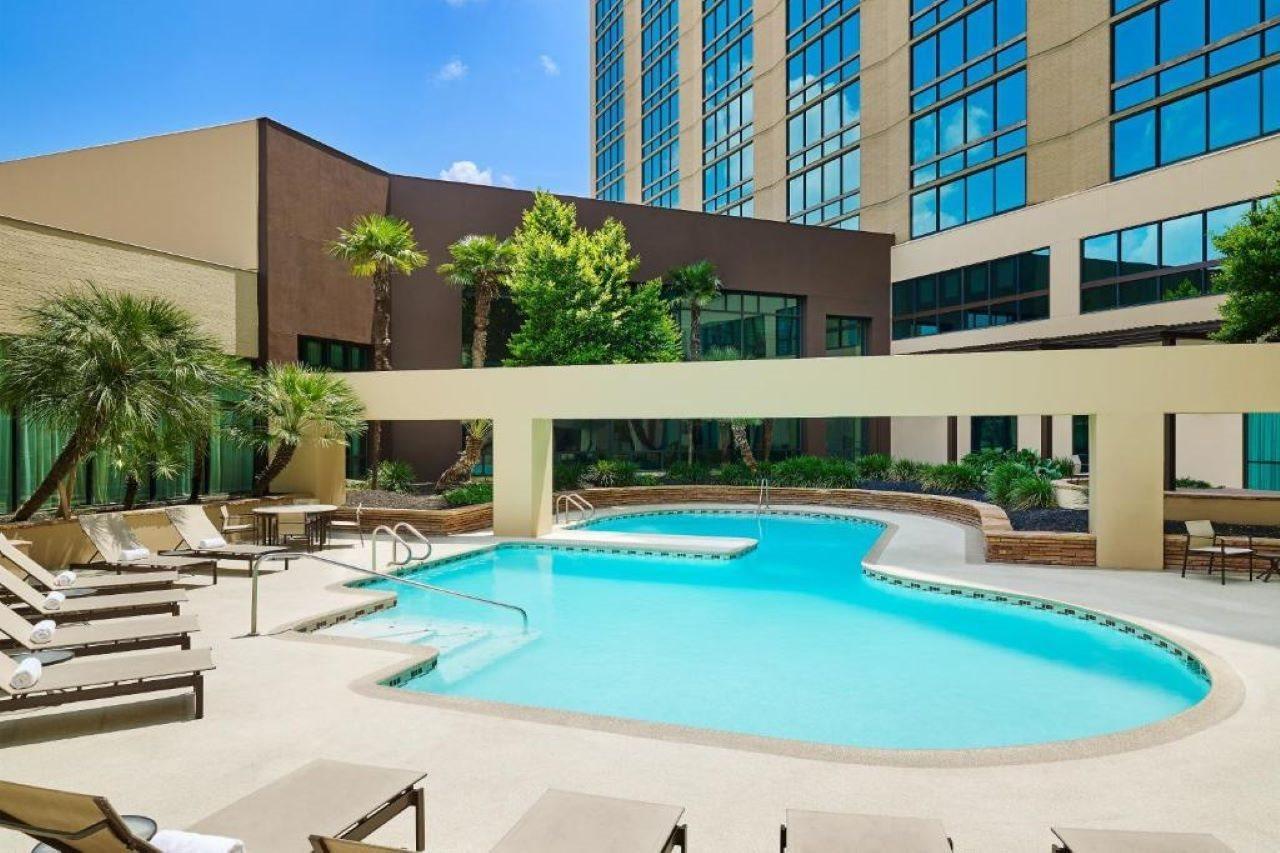 Hotel Doubletree By Hilton Airport