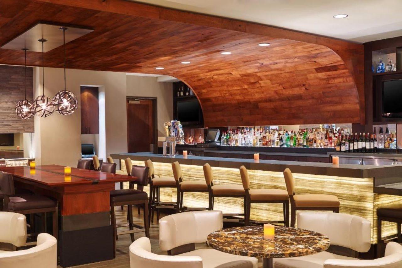 Doubletree By Hilton Airport Hotel 3*