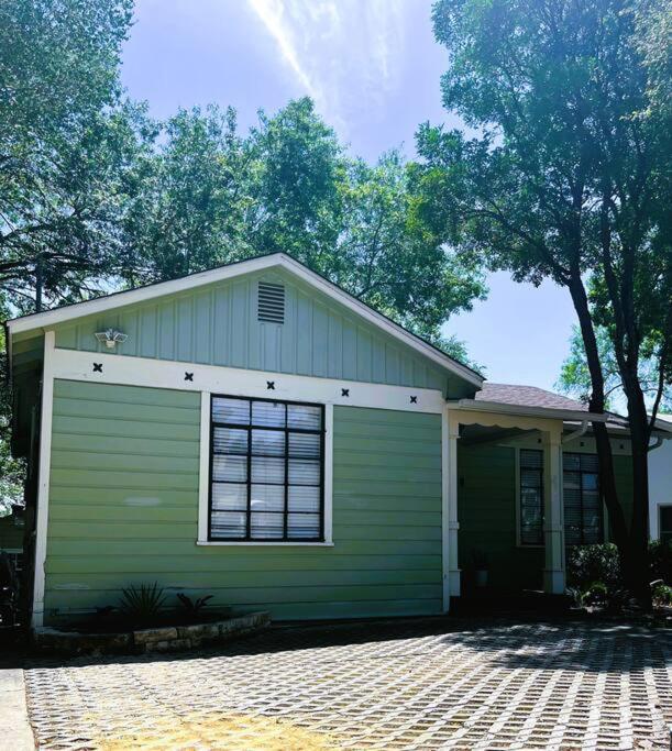 Holiday home Argo Haeuschen In Alamo Heights