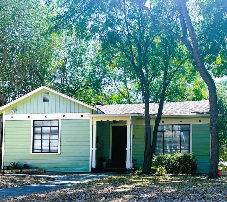 Argo Haeuschen In Alamo Heights Holiday home