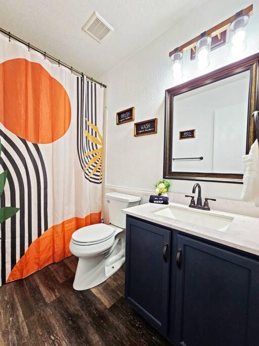4 Bdr Near Lackland Afb/seaworld/pool Table Holiday home