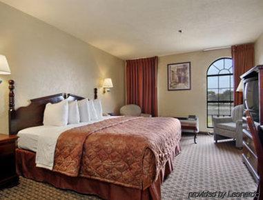 Days By Wyndham Near Seaworld 2* San Antonio