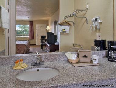 Hotel Days By Wyndham Near Seaworld