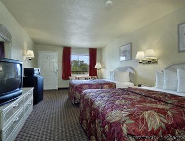 Days By Wyndham Near Seaworld Hotel San Antonio