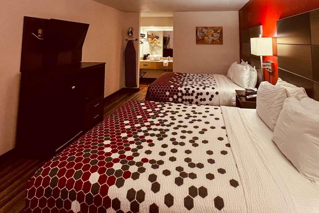 Econo & Downtown Riverwalk Area Hotel San Antonio
