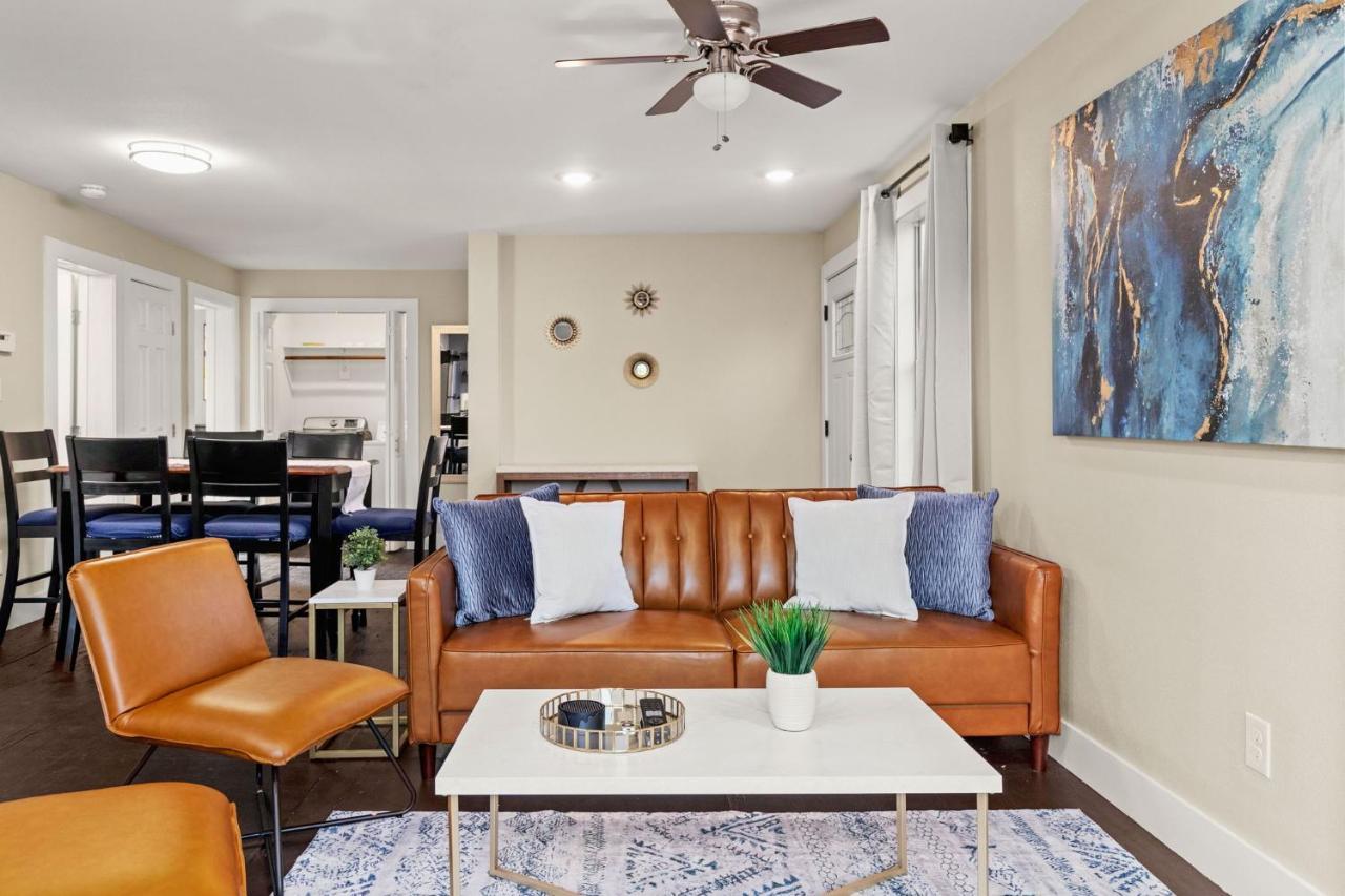 Apartment Divine Cargo