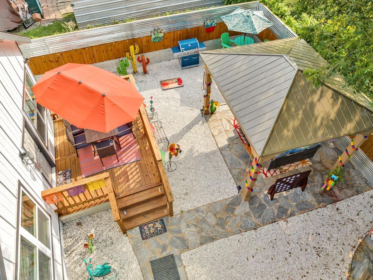 The Coco House/lone Star Dist/jacuzzi/golf Cart Holiday home *