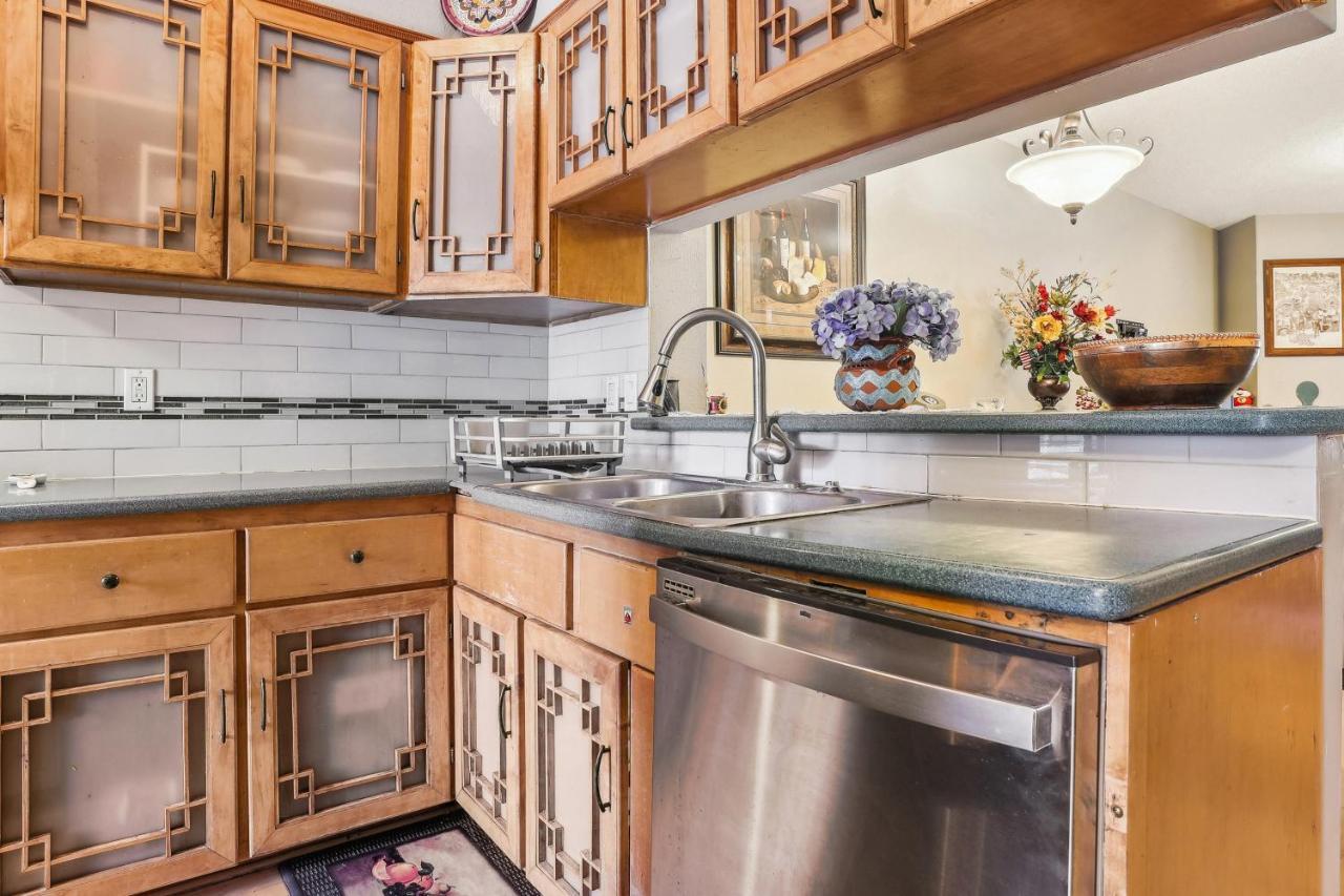 Townhome Community Pool And Hot Tub! San Antonio
