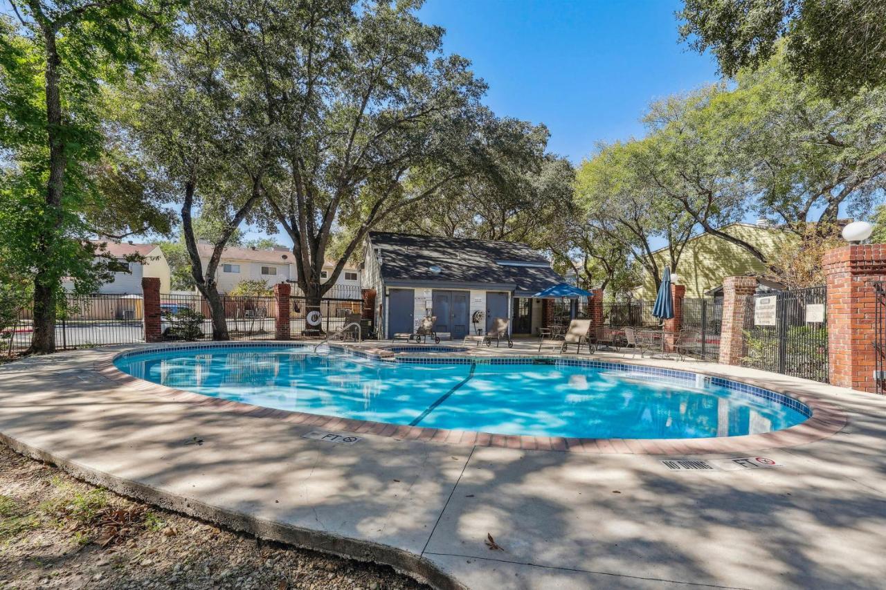Townhome Community Pool And Hot Tub! San Antonio