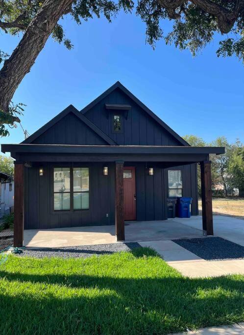 Carson Quarters, A Newly Built In Govt. Hill San Antonio