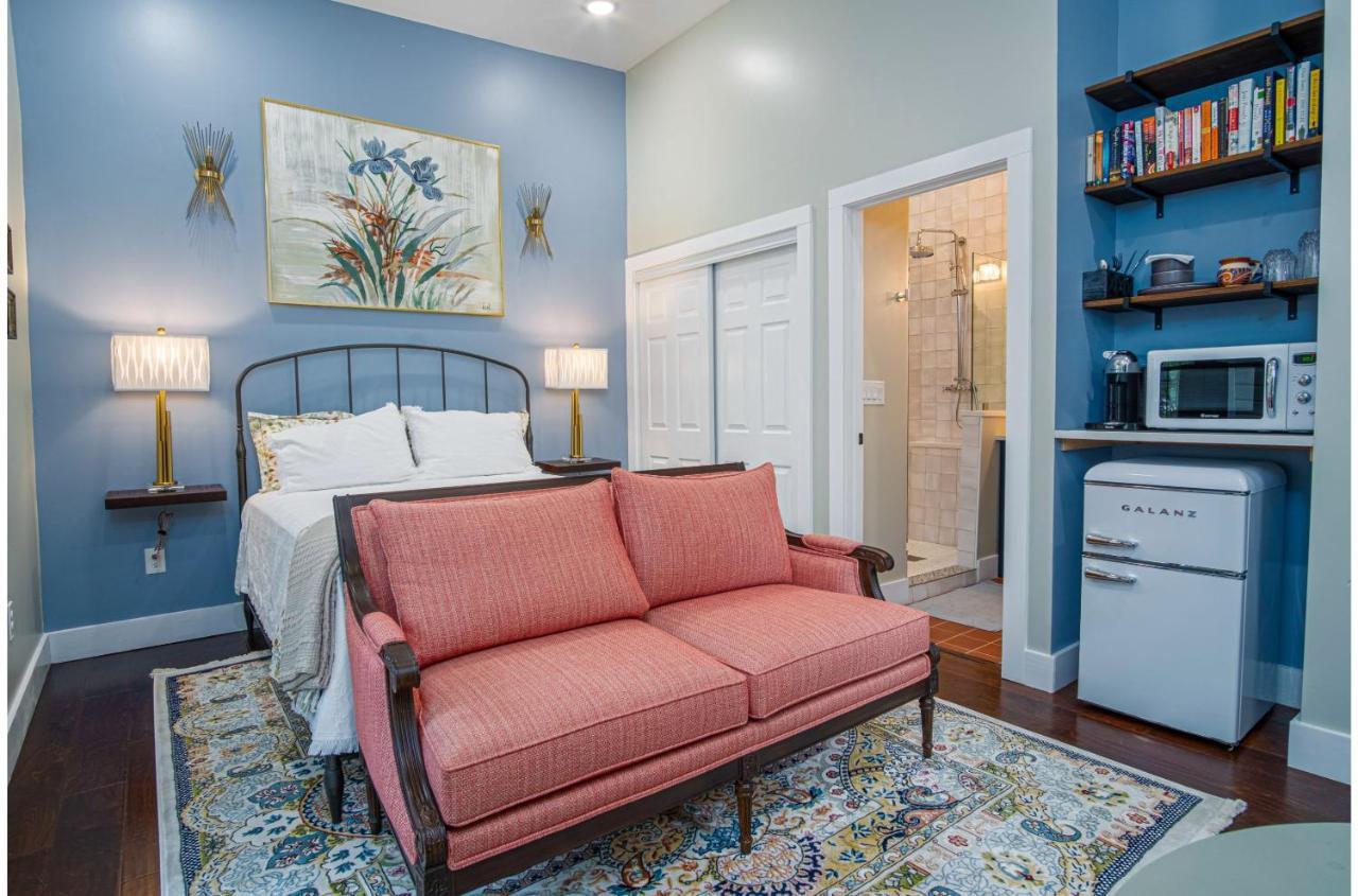 Exquisite Near Downtowns Core
